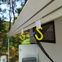 Juego de ganchos para toldos Fiamma de autocaravanas y vehículos de ocio.