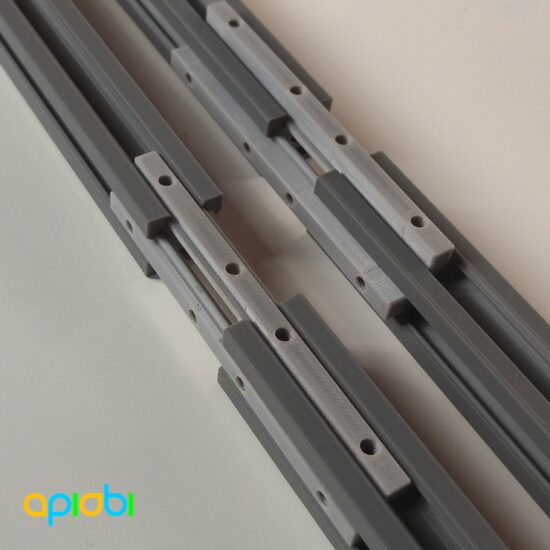 Conector recto de 100 mm para perfiles en T 2020 - M4 | Espesor 5mm y 9mm