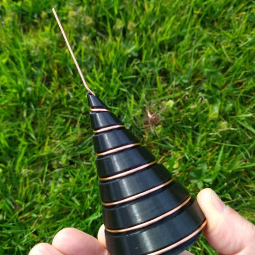 Fabriquer-DIY-spirale-electroculture-Fibonacci Gabarits de bobinage Ighina pour l'électroculture - Moule, cône à spirale en fil de cuivre