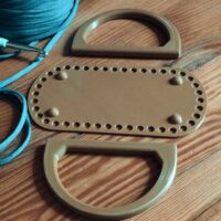 Hecho-a-mano-ApiObi-STL-cesta-maneja-ganchillo-trapilho-lana-DIY-base-del-bolso Fond / base et poignées / anses pour sac à crocheter soi-même