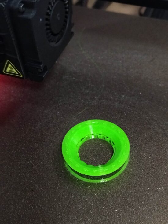 Clip-on tarpaulin eyelets | Sturdy, no tools required