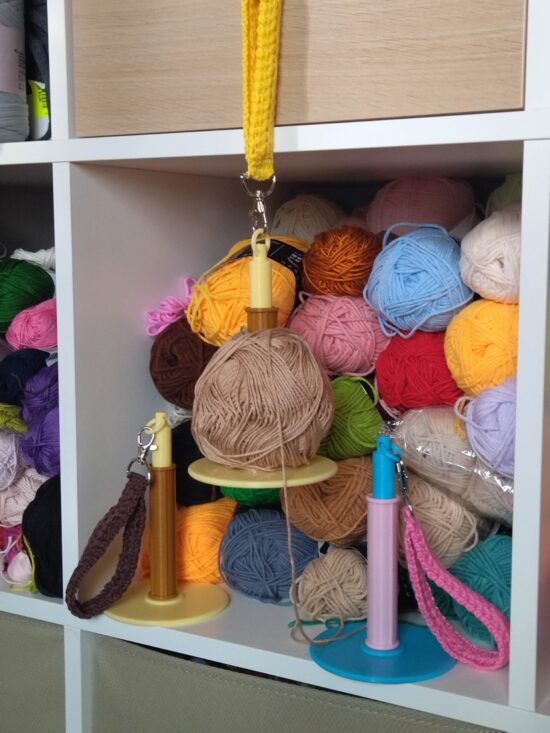 Porte-fil, dérouleur de pelote pour poignet | Distributeur de laine portable pour le crochet et le tricot