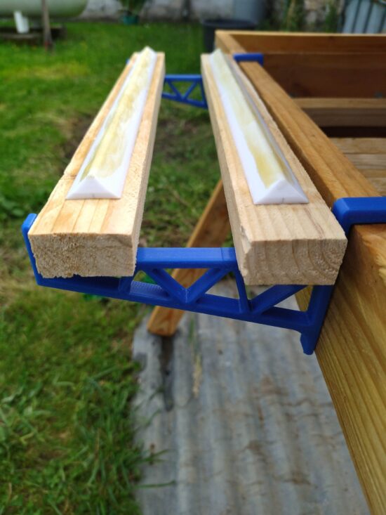Support pour cadre et barrette supérieure de ruche | Outil d'apiculture imprimé en 3D pour tous types de ruches | SCL-001