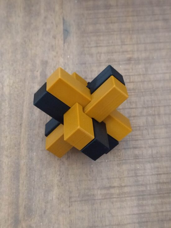 Casse-tête "la croix du charpentier" - puzzle imprimable en 3D