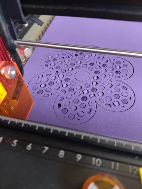 Ile flottante fleur pour abeilles | Abreuvoir 3D | STL et SVG