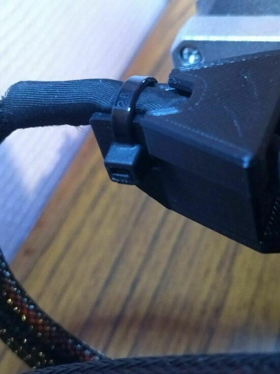 Bed strain relief for silicone spacer - Ender 3 Pro support cable hotbed